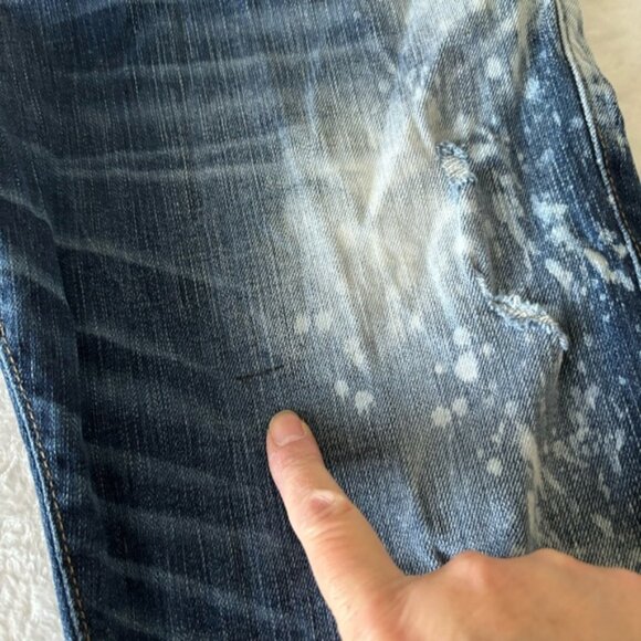 True Religion Ricky Relaxed Straight Distressed Shorts, size 28 - Picture 12 of 16